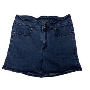 Blackheart Triple Button Shorts (15)